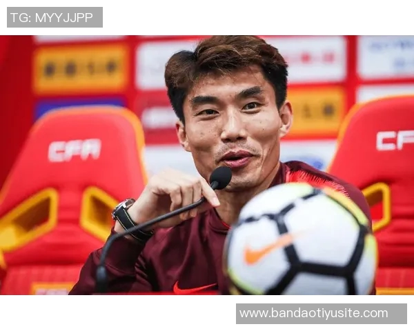 媒体人分析国足新帅应由外教担任国安新任教练或将延迟至十一月到位