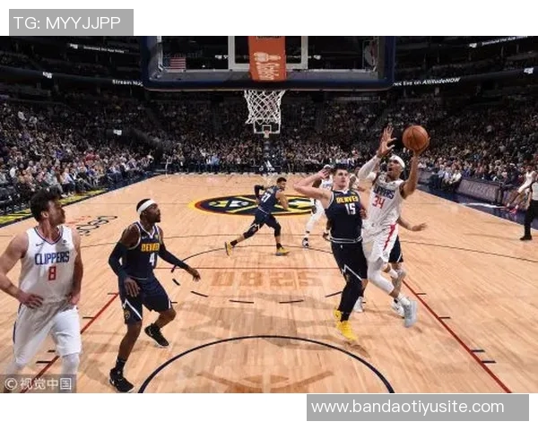 约基奇开季三连三双表现惊艳25分19板10助助球队强势开局