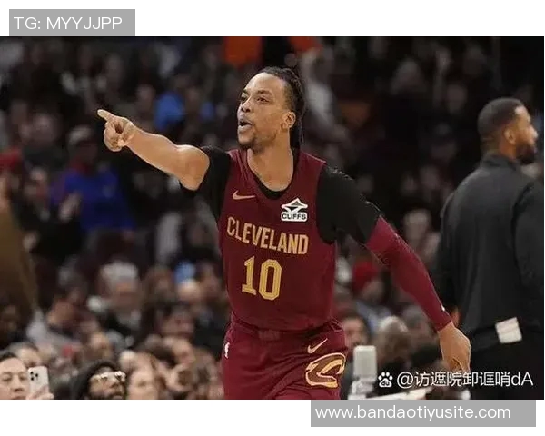 米切尔第三节狂砍15分助力球队领先20分展现绝佳状态