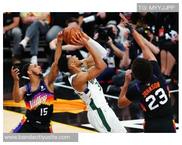 莫布里虽砍下23分10板5助5帽却难救主球队无力回天三分命中率高达57