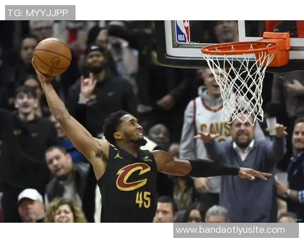 米切尔强调球队三分球表现需提升防守水平亟待加强以争取更好成绩